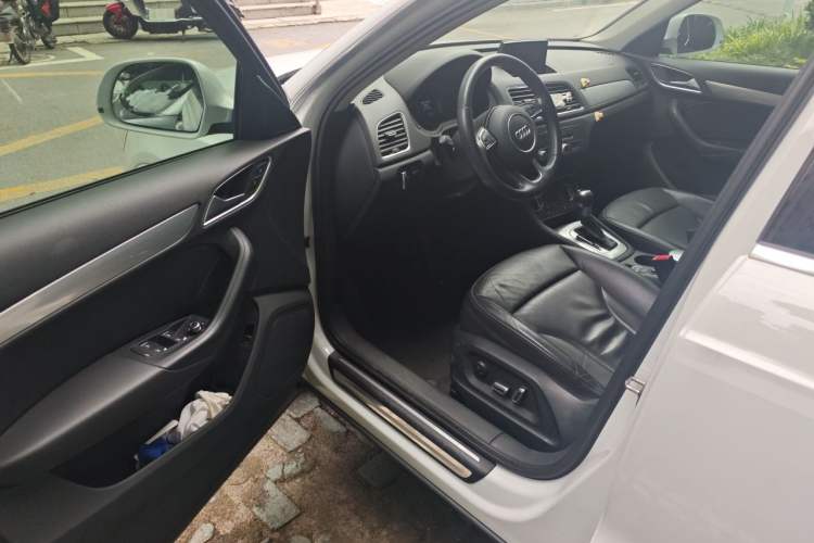 Used Audi Q3 2016 30 TFSI Fashion Model Driver Seat