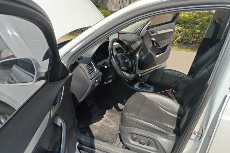 Used Audi Q3 2016 30 TFSI Collector's Edition Comfort Model Driver Seat