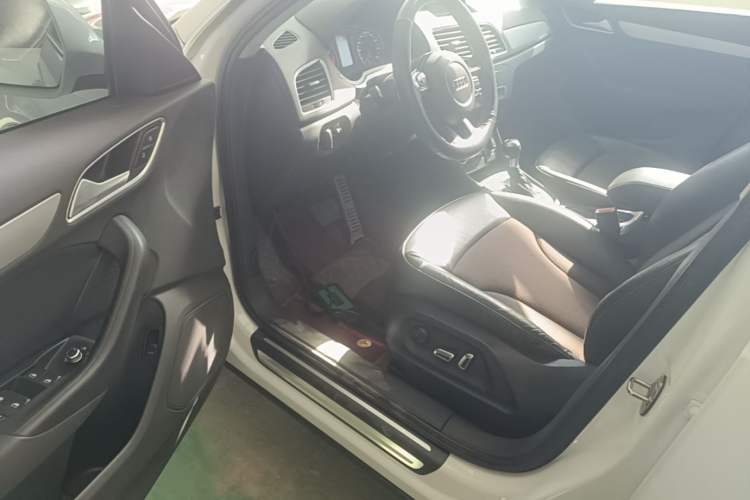 Used Audi Q3 2016 35 TFSI Fashion Model Driver Seat