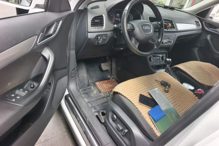 Used Audi Q3 2016 30 TFSI Standard Model Driver Seat