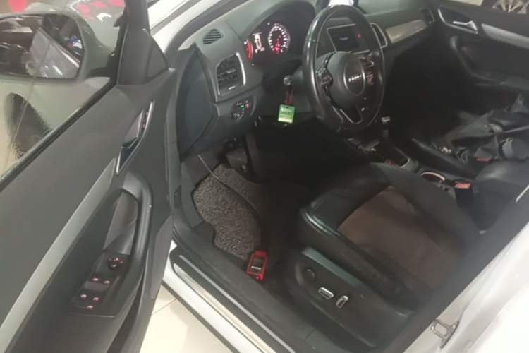 Used Audi Q3 2016 30 TFSI Fashion Model Driver Seat