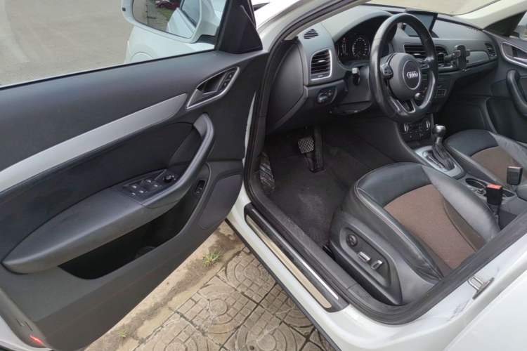 Used Audi Q3 2016 35 TFSI Fashion Model Driver Seat