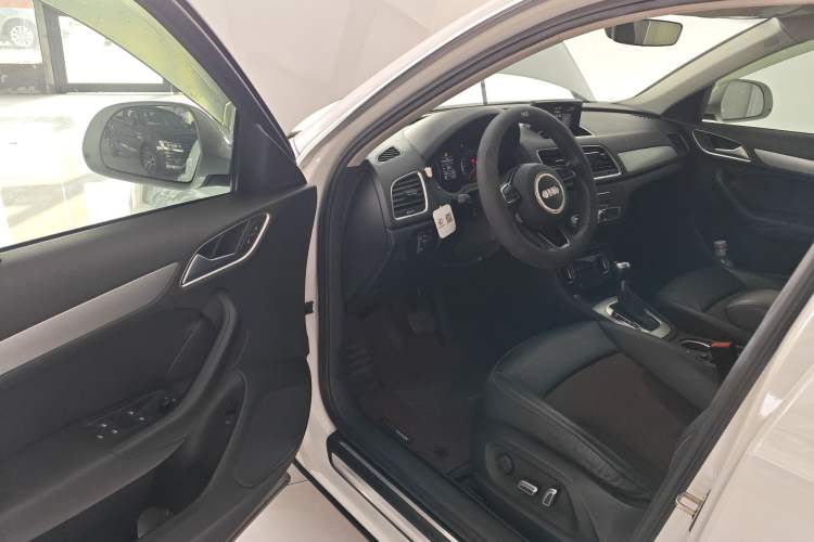 Used Audi Q3 2016 30 TFSI Fashion Model Driver Seat
