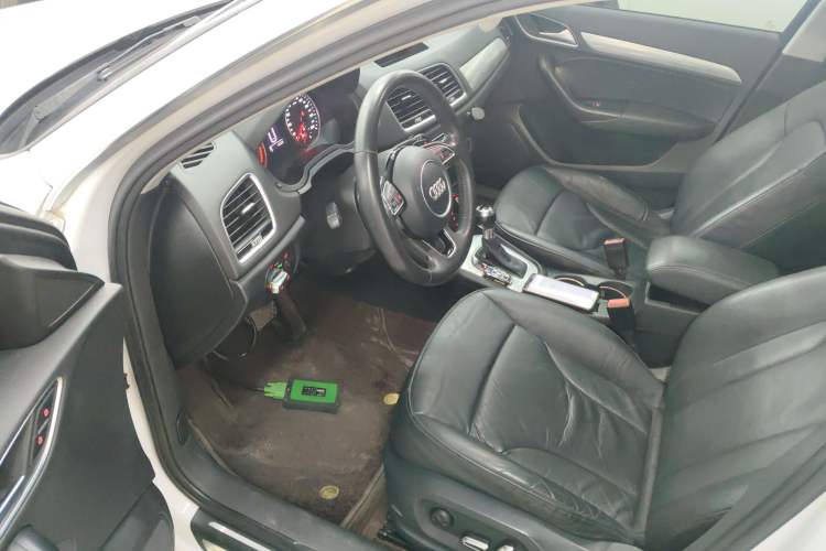 Used Audi Q3 2016 35 TFSI Style Edition Driver Seat