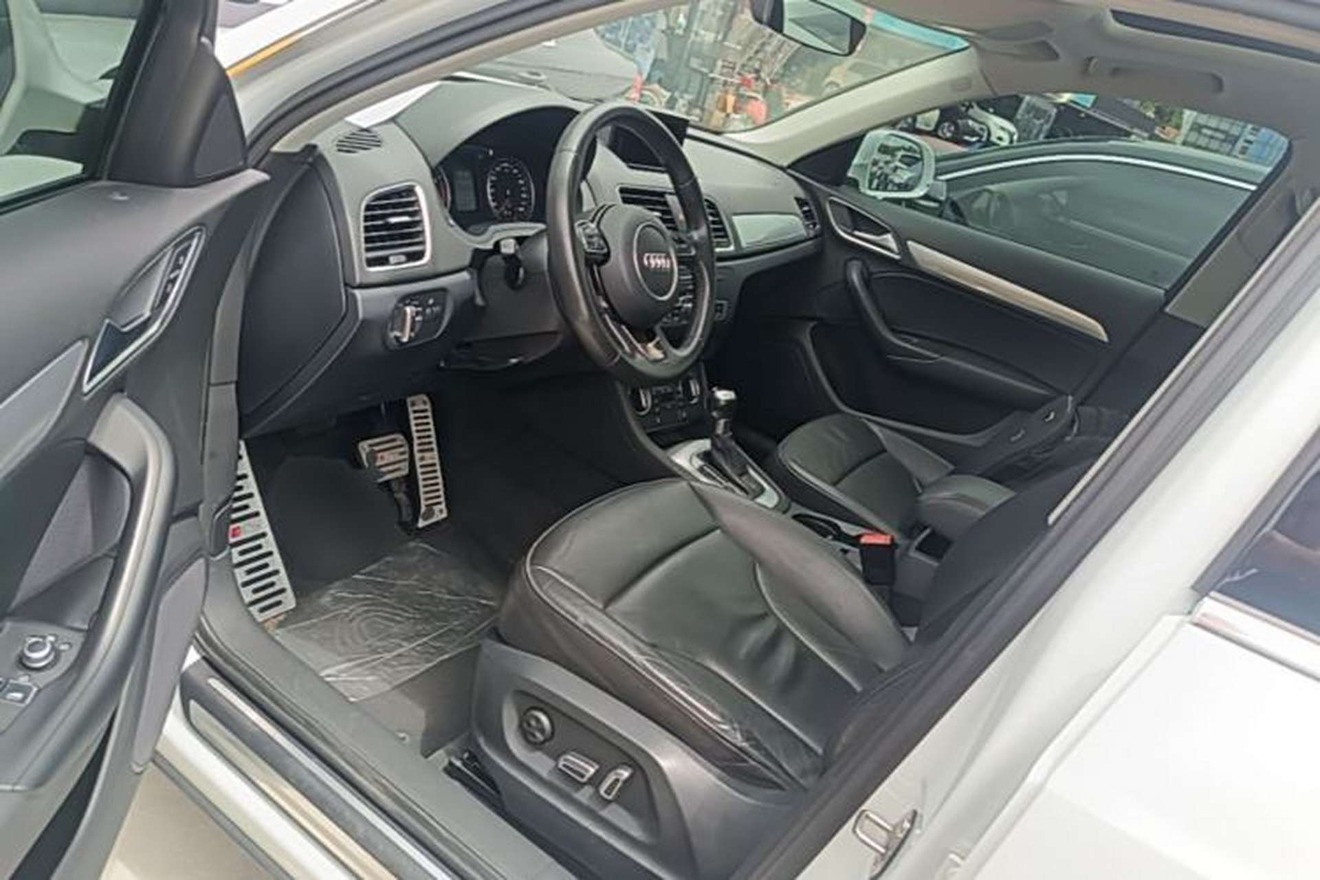 Used Audi Q3 2016 35 TFSI quattro all-wheel-drive style model Driver Seat