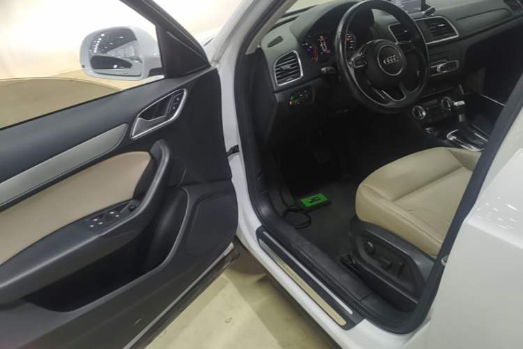 Used Audi Q3 2016 35 TFSI Collection Edition Intelligent Model Driver Seat