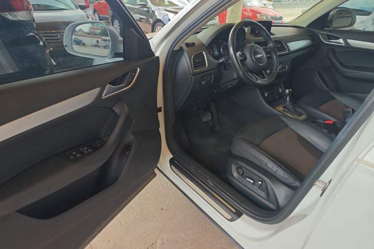 Used Audi Q3 2016 35 TFSI Fashion Model Driver Seat