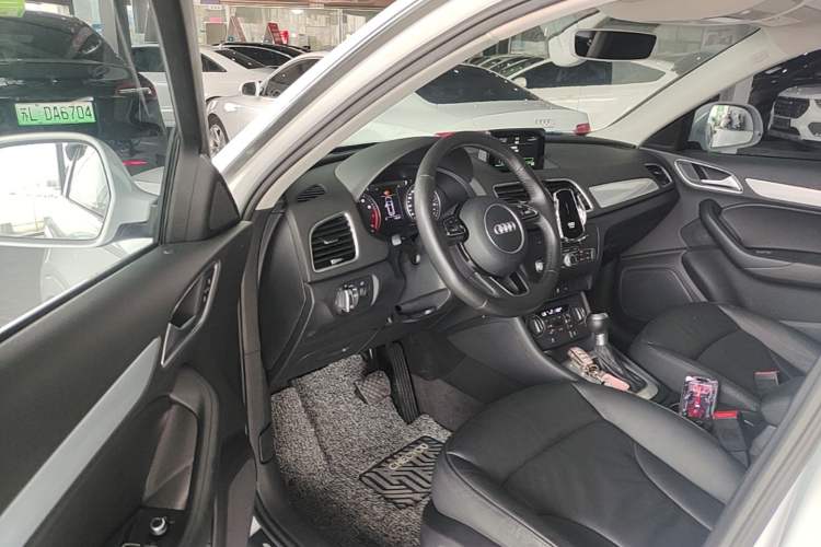 Used Audi Q3 2016 30 TFSI Fashion Model Driver Seat