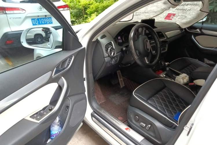 Used Audi Q3 2016 30 TFSI Standard Model Driver Seat