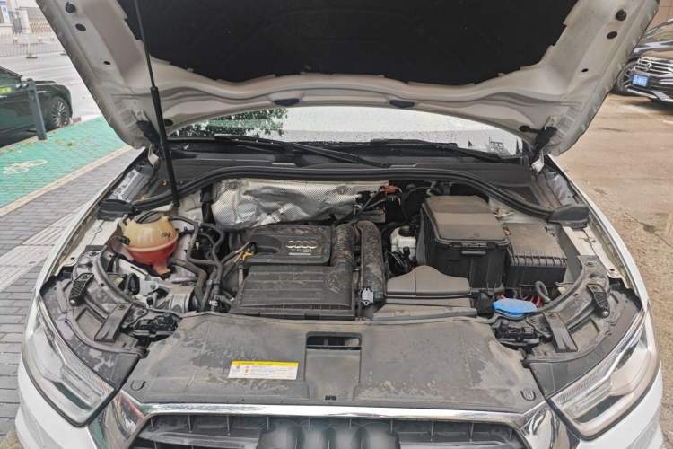 Used Audi Q3 2016 30 TFSI Fashion Model Engine Bay
