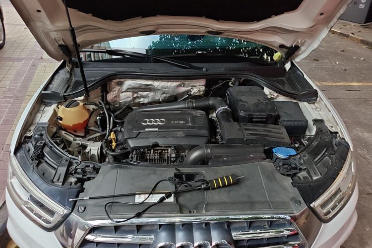 Used Audi Q3 2016 35 TFSI Style Edition Engine Bay