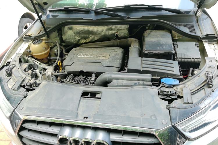Used Audi Q3 2016 35 TFSI Fashion Model Engine Bay