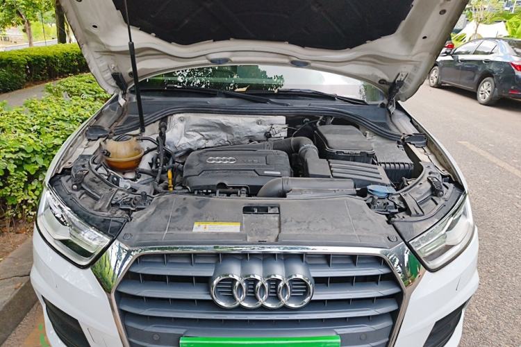 Used Audi Q3 2016 35 TFSI Style Edition Engine Bay