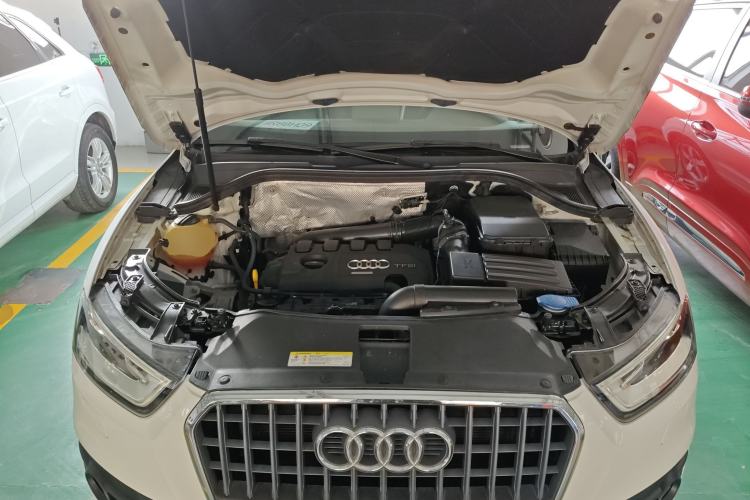 Used Audi Q3 2016 35 TFSI Collection Edition quattro Enjoyment Model Engine Bay