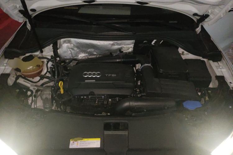 Used Audi Q3 2016 35 TFSI Fashion Model Engine Bay