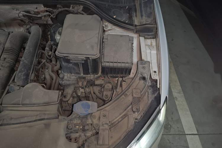 Used Audi Q3 2016 30 TFSI Fashion Model Engine Bay Left