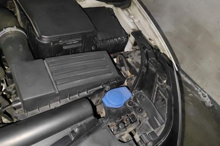 Used Audi Q3 2016 35 TFSI Fashion Model Engine Bay Left