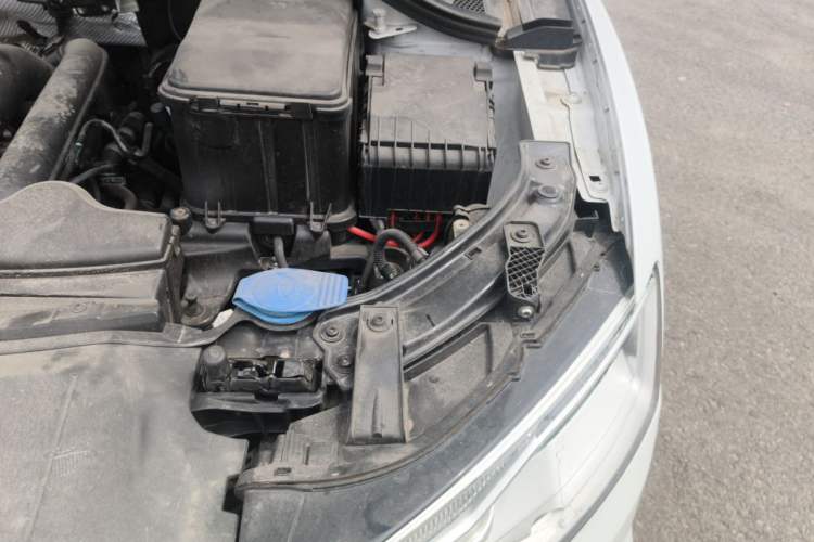 Used Audi Q3 2016 30 TFSI Fashion Model Engine Bay Left