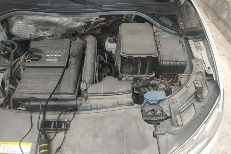 Used Audi Q3 2016 30 TFSI Fashion Model Engine Bay Left