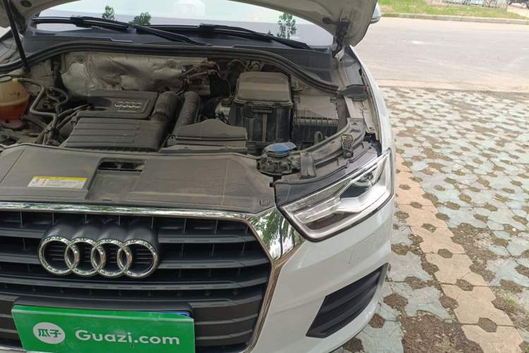 Used Audi Q3 2016 30 TFSI Standard Model Engine Bay Left