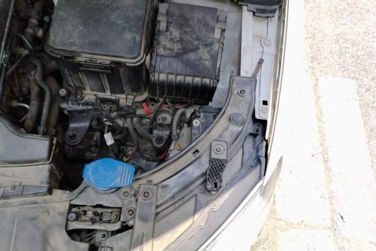 Used Audi Q3 2016 30 TFSI Fashion Model Engine Bay Left