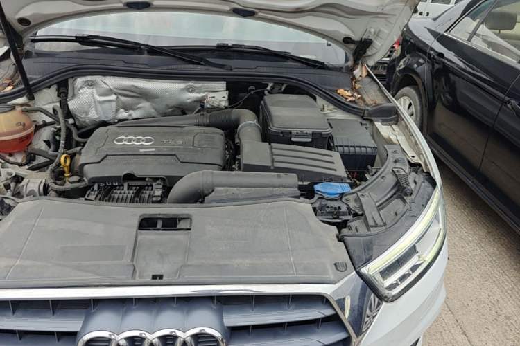 Used Audi Q3 2016 35 TFSI Style Edition Engine Bay Left