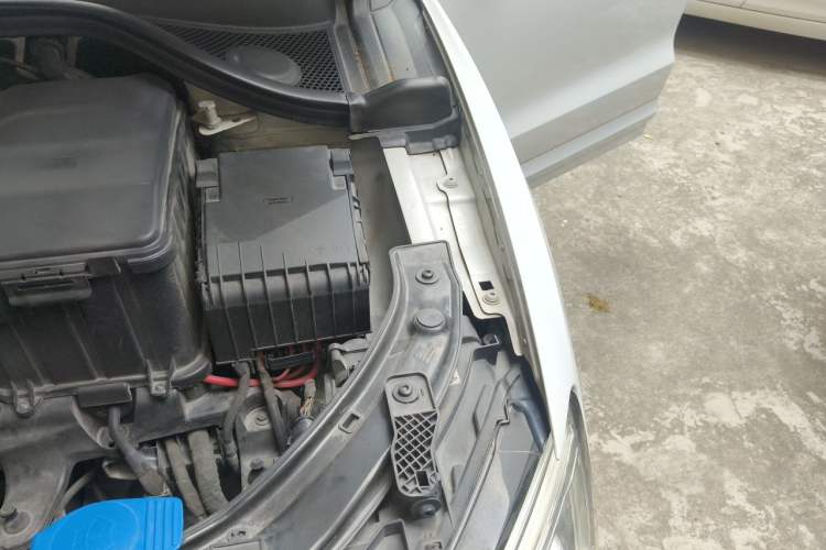 Used Audi Q3 2016 30 TFSI Fashion Model Engine Bay Left