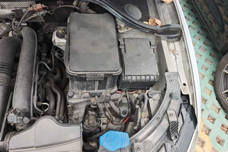 Used Audi Q3 2016 30 TFSI Fashion Model Engine Bay Left
