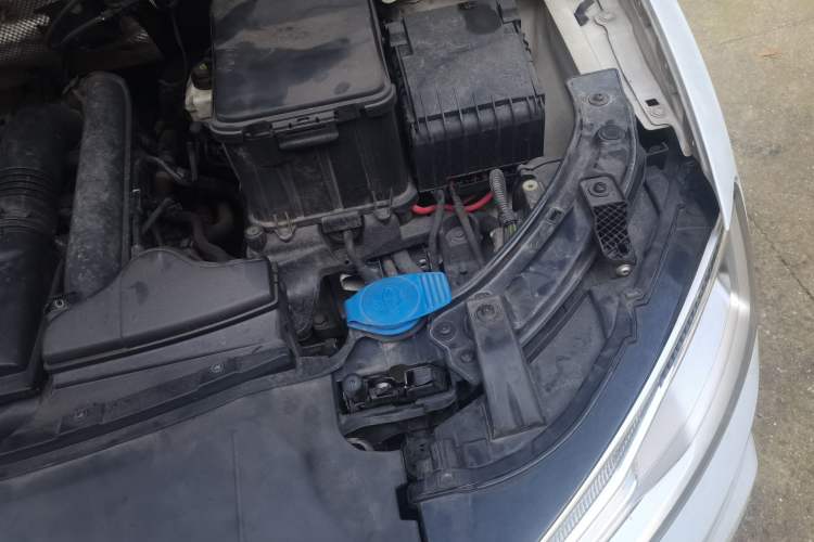 Used Audi Q3 2016 30 TFSI Fashion Model Engine Bay Left