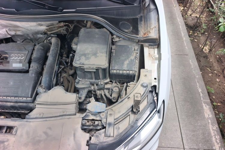 Used Audi Q3 2016 30 TFSI Standard Model Engine Bay Left