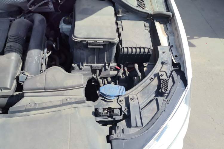 Used Audi Q3 2016 30 TFSI Fashion Model Engine Bay Left