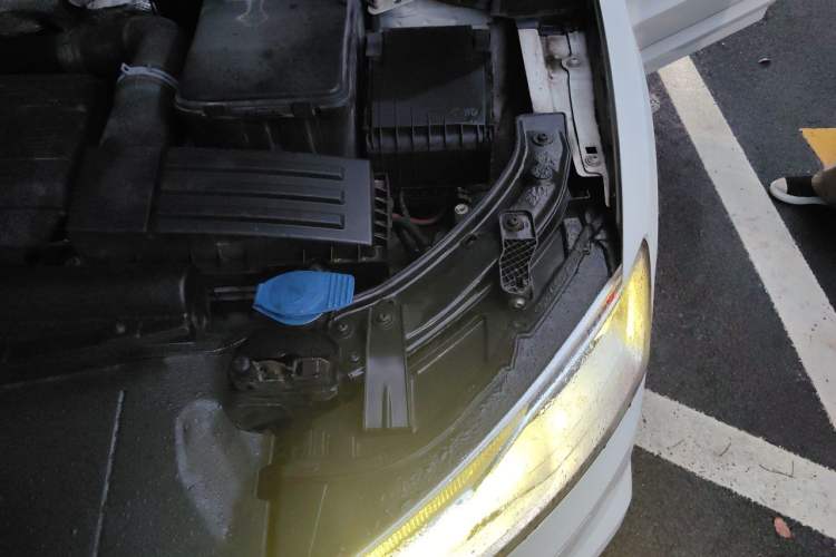 Used Audi Q3 2016 35 TFSI Fashion Model Engine Bay Left