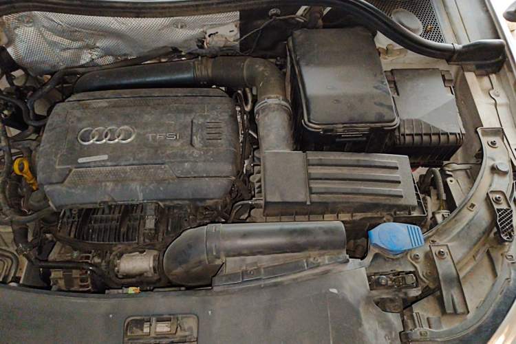 Used Audi Q3 2016 35 TFSI quattro all-wheel-drive style model Engine Bay Left