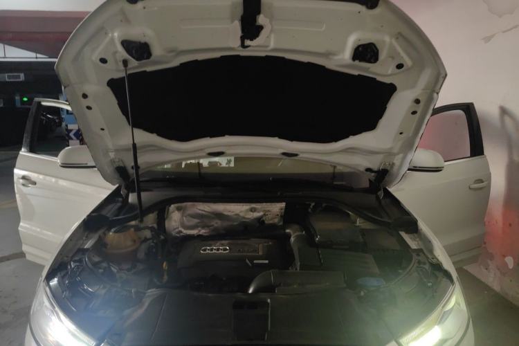 Used Audi Q3 2016 35 TFSI Fashion Model Engine Bay
