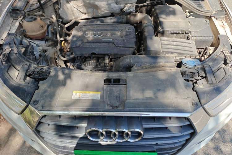 Used Audi Q3 2016 35 TFSI Fashion Model Engine Bay