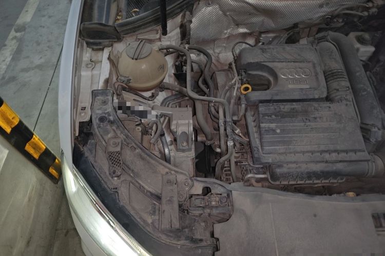 Used Audi Q3 2016 30 TFSI Fashion Model Engine Bay Right