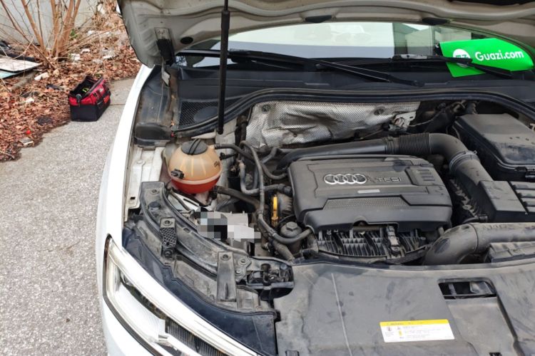 Used Audi Q3 2016 35 TFSI Style Edition Engine Bay Right