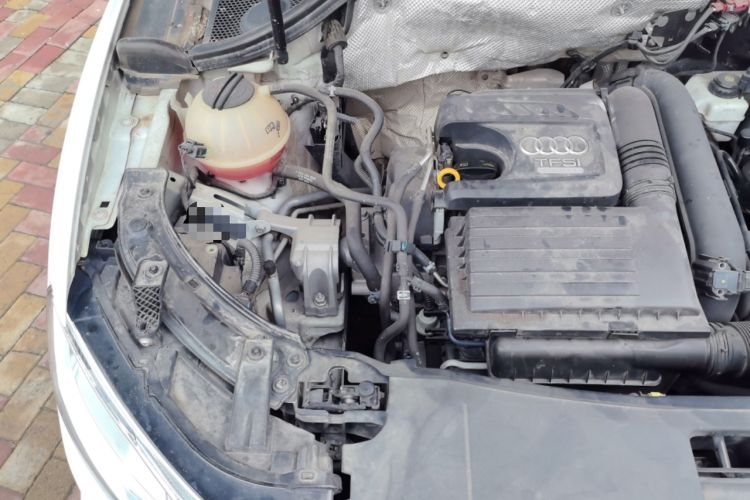 Used Audi Q3 2016 30 TFSI Standard Model Engine Bay Right