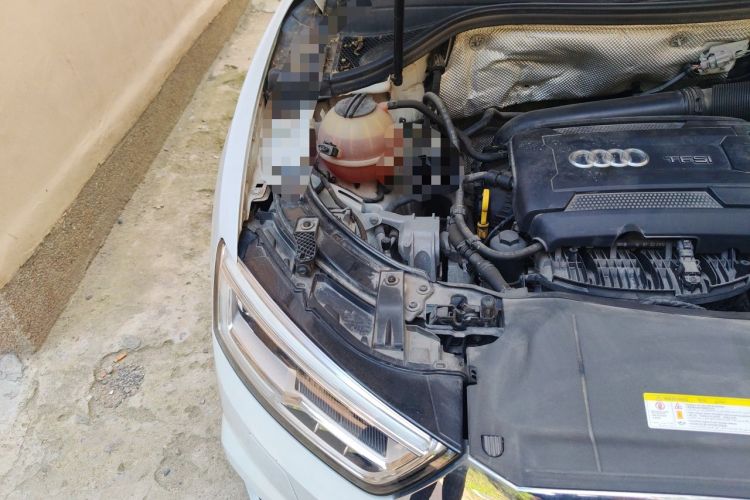 Used Audi Q3 2016 40 TFSI quattro all-wheel drive style model Engine Bay Right