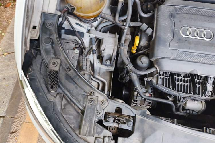 Used Audi Q3 2016 35 TFSI Style Edition Engine Bay Right