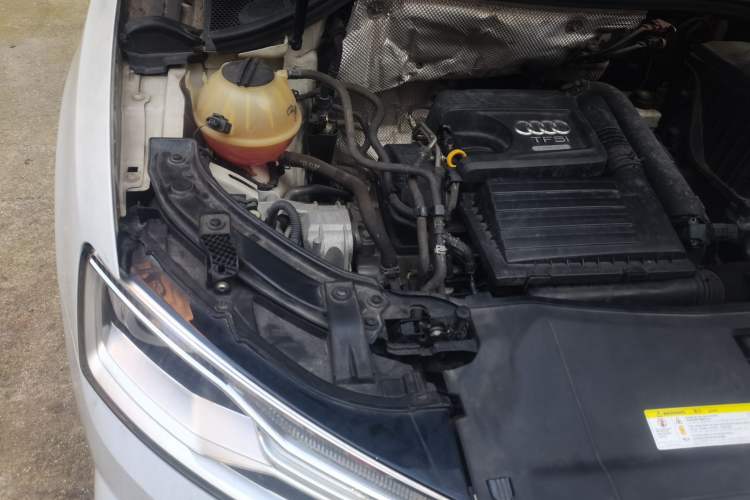 Used Audi Q3 2016 30 TFSI Fashion Model Engine Bay Right