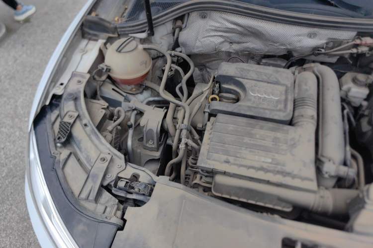 Used Audi Q3 2016 30 TFSI Fashion Model Engine Bay Right