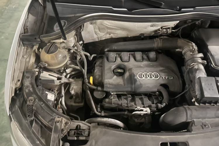 Used Audi Q3 2016 35 TFSI Collection Edition quattro Enjoyment Model Engine Bay Right