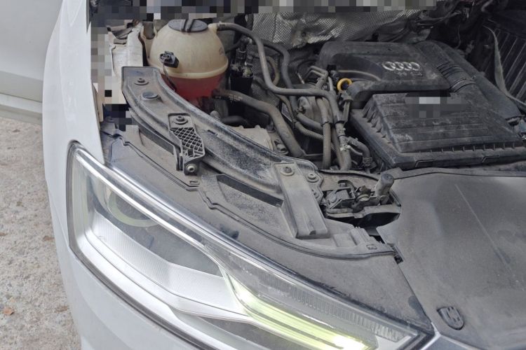 Used Audi Q3 2016 30 TFSI Fashion Model Engine Bay Right