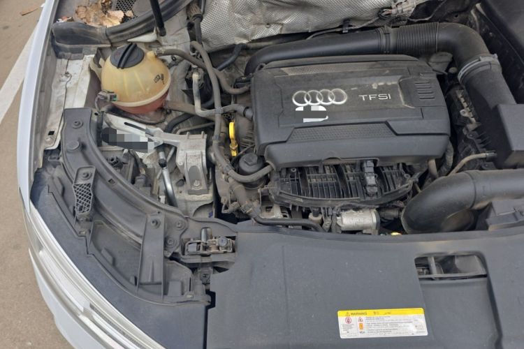 Used Audi Q3 2016 40 TFSI quattro all-wheel-drive sport model Engine Bay Right