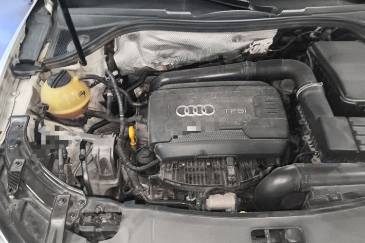 Used Audi Q3 2016 35 TFSI Fashion Model Engine Bay Right