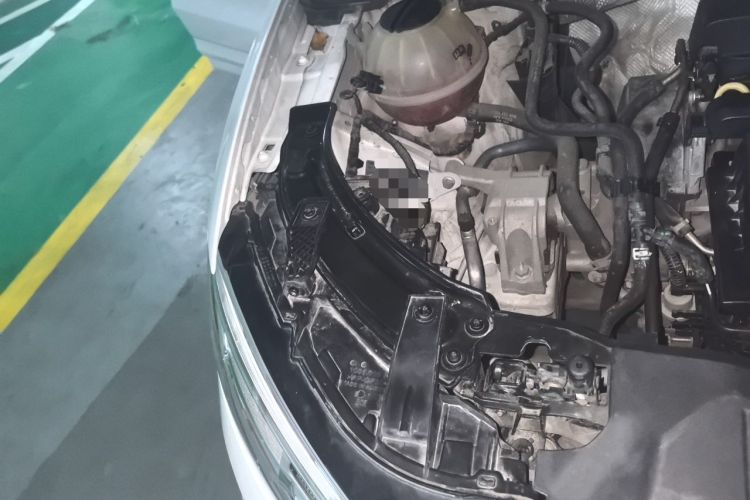 Used Audi Q3 2016 30 TFSI Fashion Model Engine Bay Right