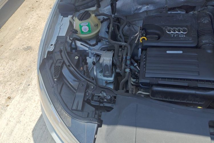 Used Audi Q3 2016 30 TFSI Fashion Model Engine Bay Right