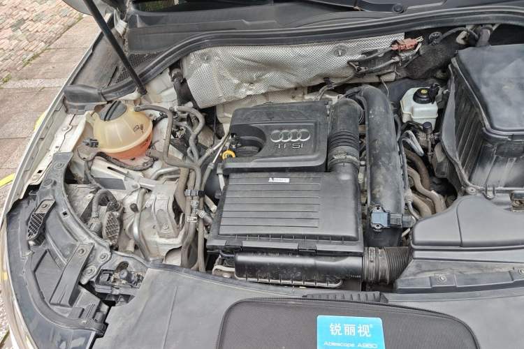 Used Audi Q3 2016 30 TFSI Fashion Model Engine Bay Right