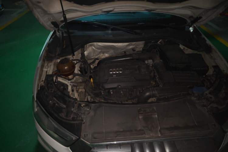 Used Audi Q3 2016 35 TFSI Style Edition Engine Bay Right